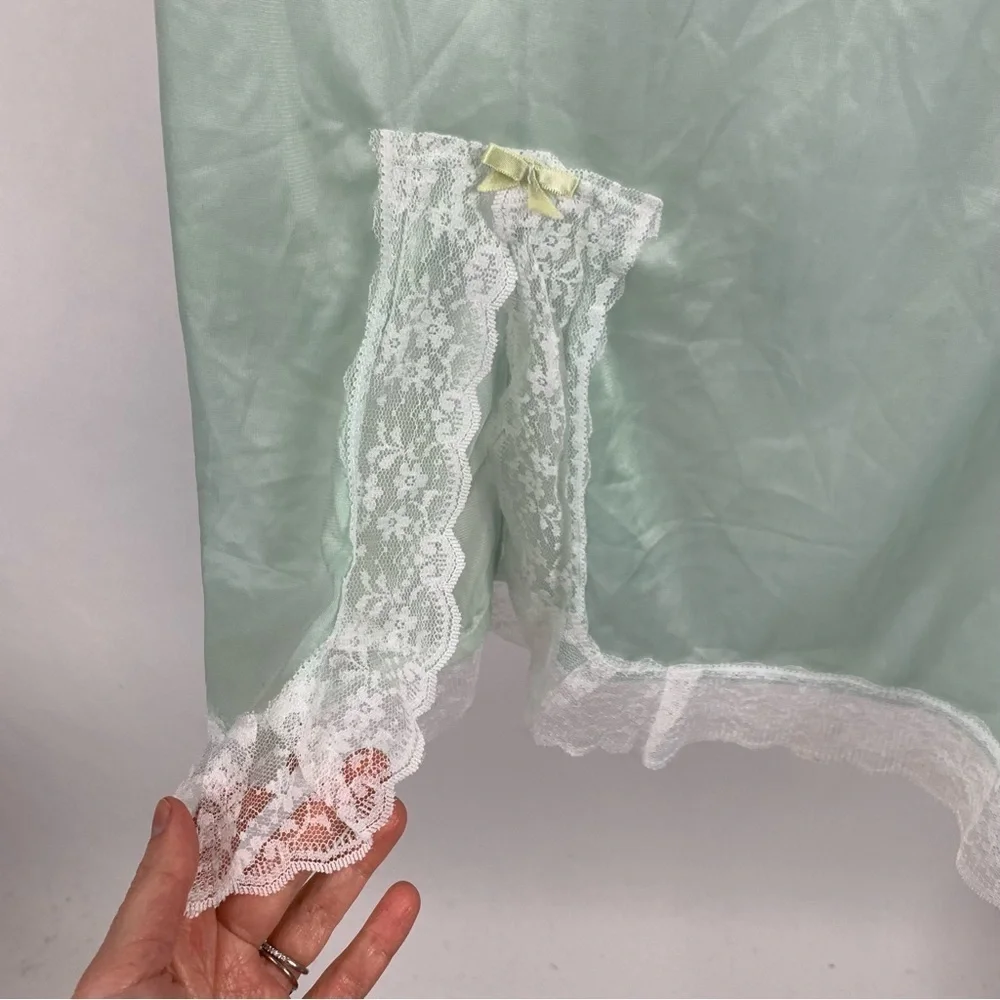 Vintage Seafoam Mint Lace Trimmed Lingerie Skirt Slip Small - Picture 4 of 7